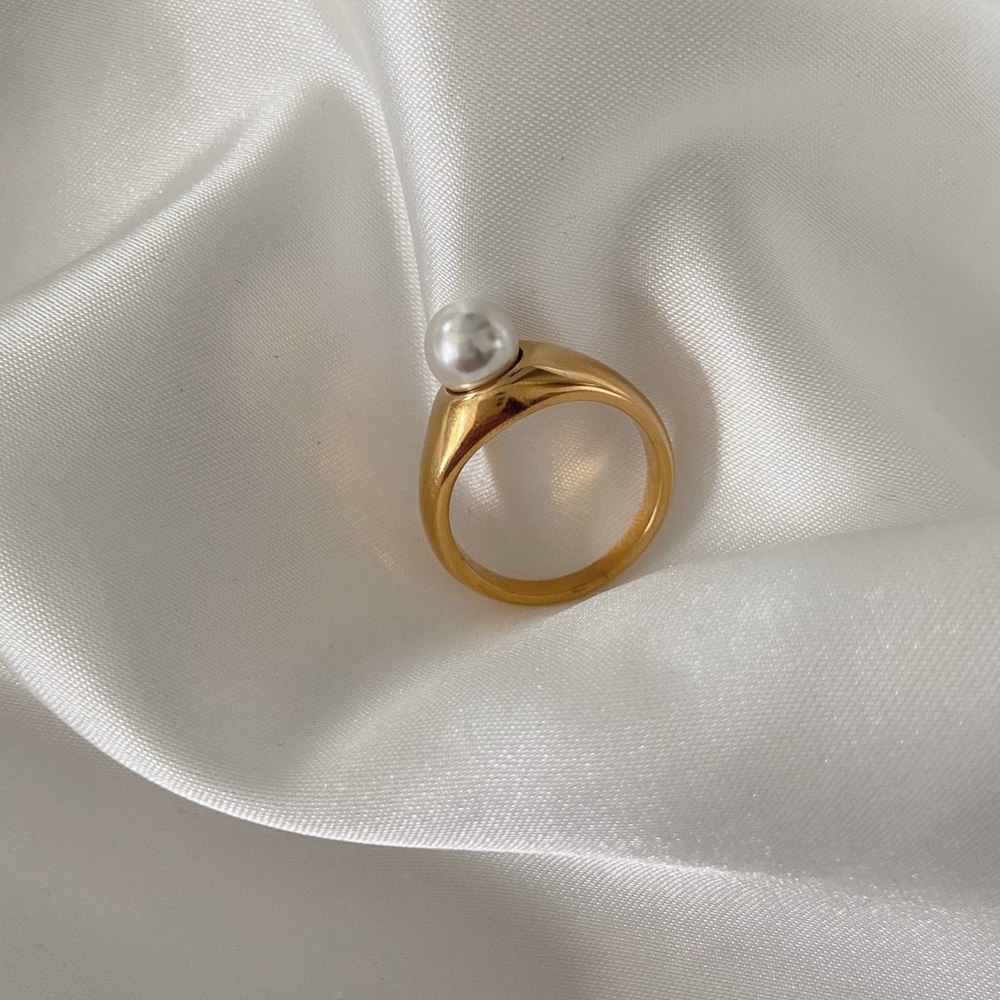 Thalia Ring 🤍 - Picture 3 of 4